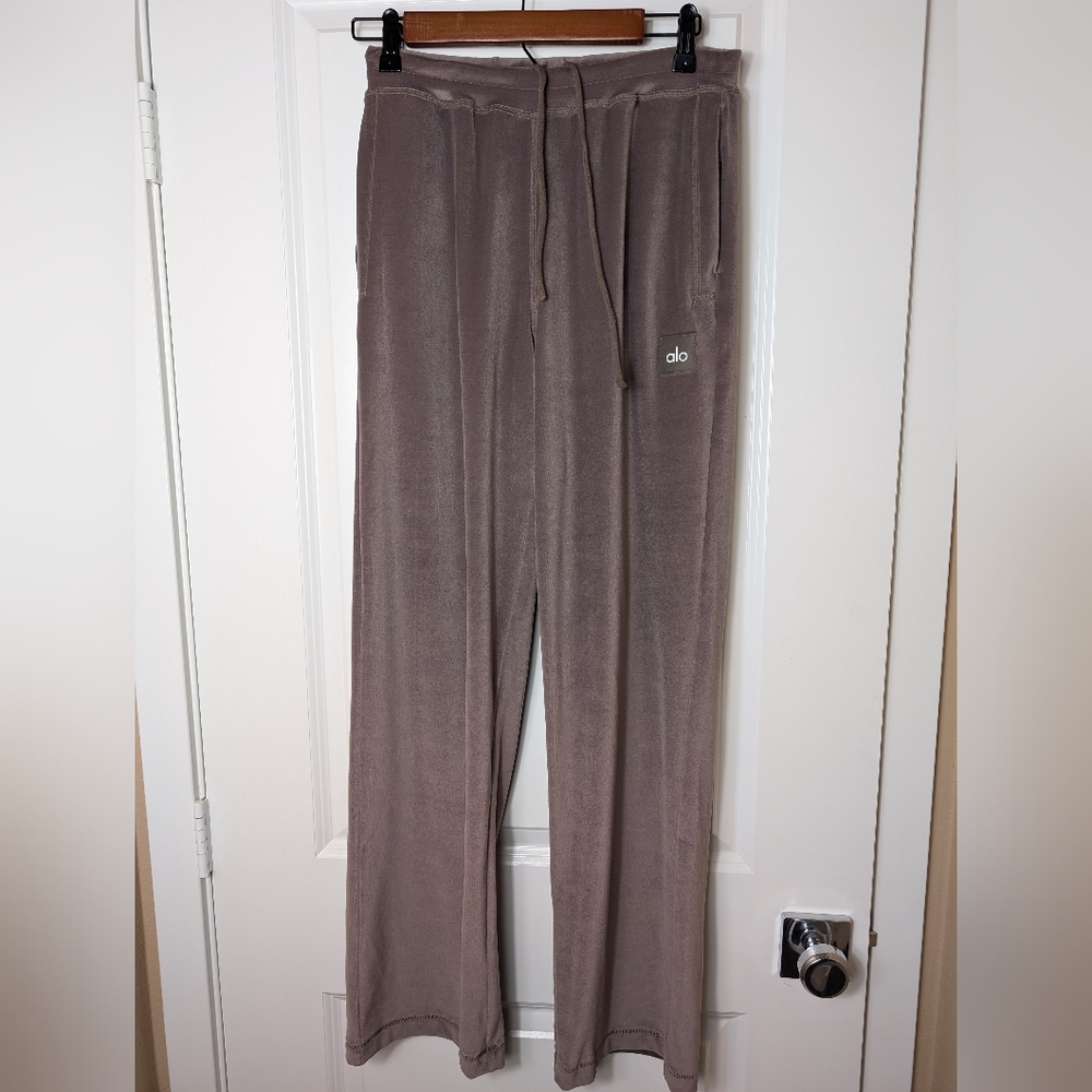 Alo Velour Baller Pants Cocoa